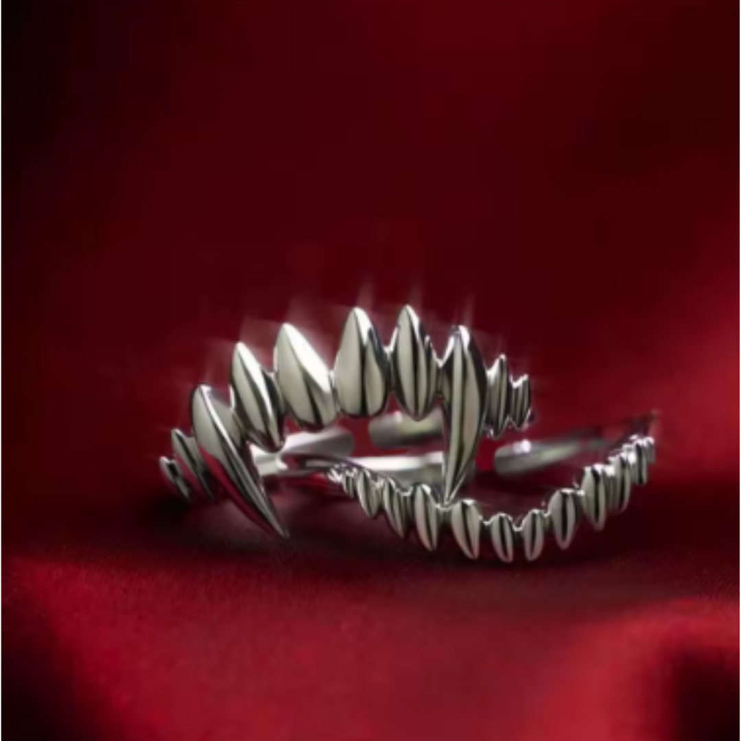 Anillo Colmillos de Vampiro (Talla Ajustable)