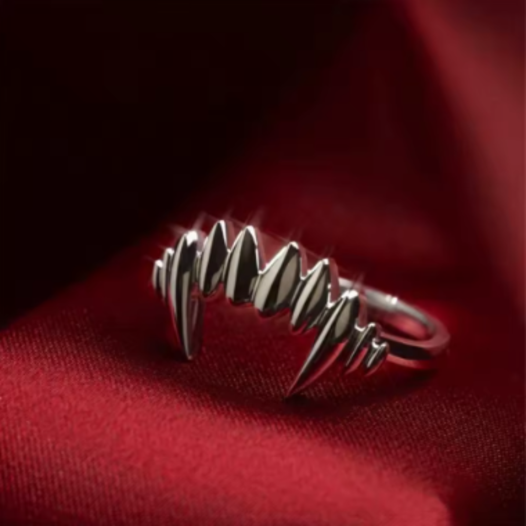 Anillo Colmillos de Vampiro (Talla Ajustable)